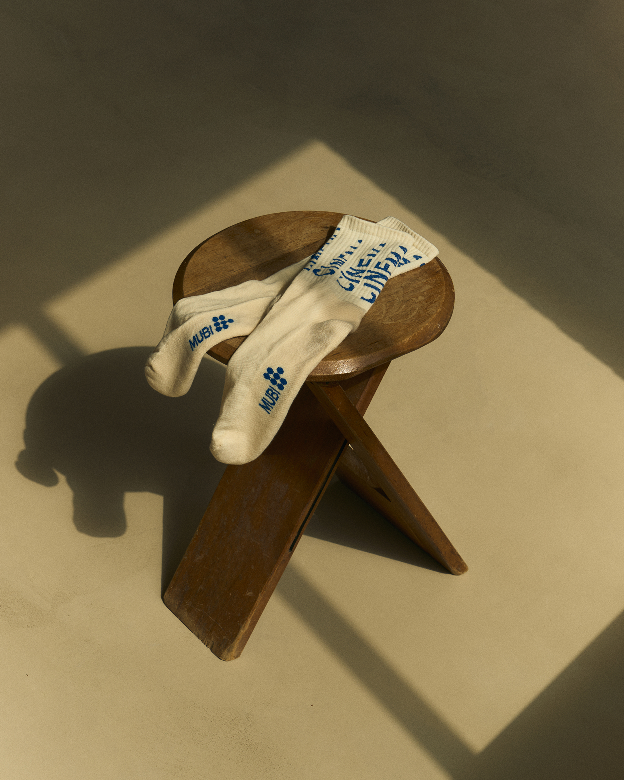 MUBI „CINEMA“ SOCKEN