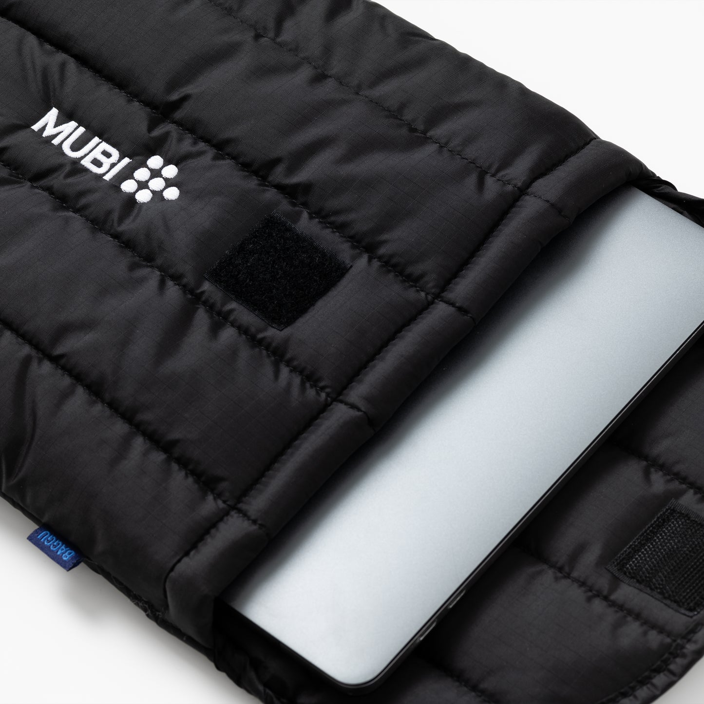 MUBI x BAGGU LAPTOP SLEEVE